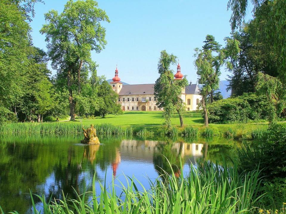 Apartmany Rysi Skala Loucna nad Desnou Luaran gambar